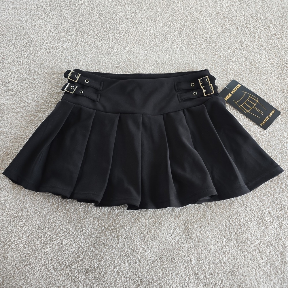 Free Haven Black Pleated Double-buckle Mini Skort Y2K Vibes Grunge Skater L NWT